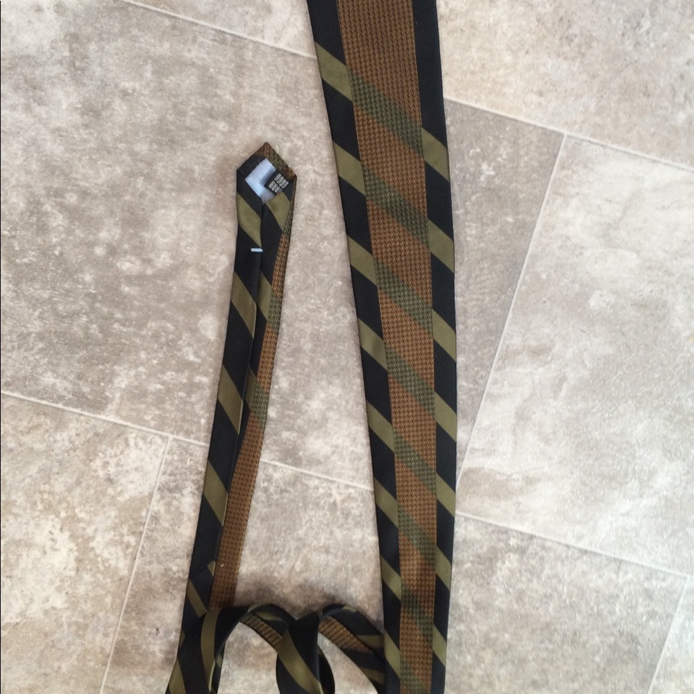 GianFranco Valentino necktie